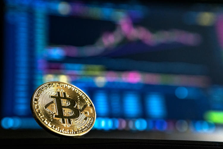 Binance согласилась поглотить одну из крупнейших криптобирж FTX, чтобы спасти от кризиса ликвидности