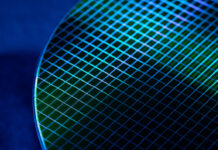 Micron бросила вызов законам физики в техпроцессе 1β для DRAM — +35 % к плотности и +15 % к энергоэффективности без EUV