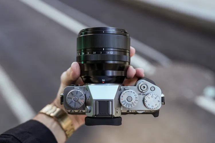 Представлена беззеркалка Fujifilm X-T5 &mdash; возвращение к классической фотографии