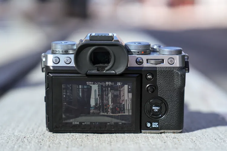 Представлена беззеркалка Fujifilm X-T5 &mdash; возвращение к классической фотографии