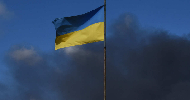 Украинские СМИ сообщили о мощных взрывах в Никополе