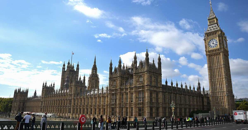 Британских парламентариев уличили в секс-скандале