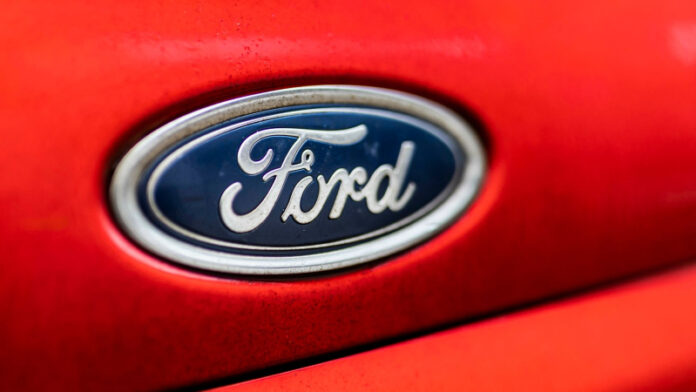 elektromobilii-i-energokrizis-kompanija-ford-popala-pod-molotki-germanskih-problem-8af955c