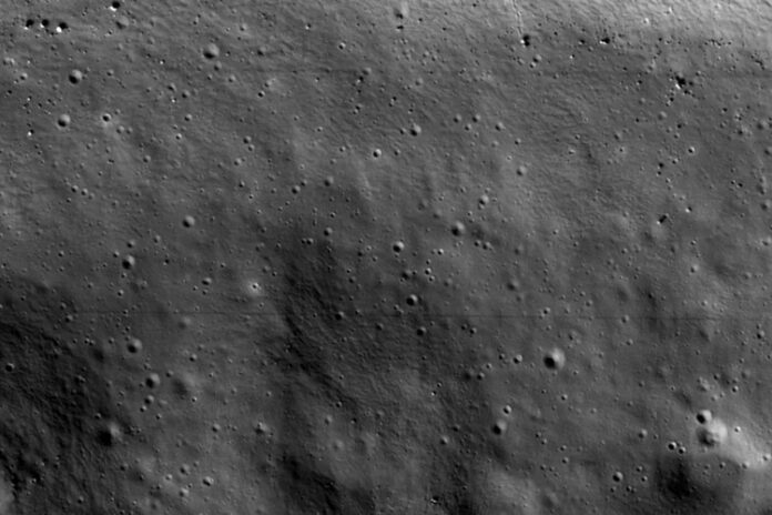 pervaja-lunnaja-missija-juzhnoj-korei-prislala-foto-oblasti-luny-gde-nikogda-ne-svetit-solnce-8ef9ce7