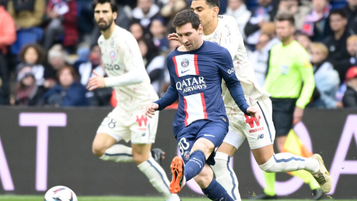 gol-messi-so-shtrafnogo-prines-pszh-pobedu-nad-lillem-5c1d28b