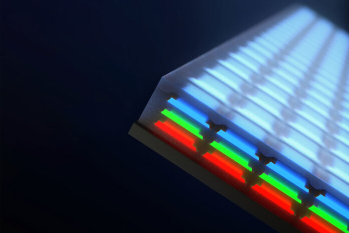 uchjonye-nauchilis-ukladyvat-rgb-subpikseli-v-stopki-poluchilsja-ekran-micro-led-s-razresheniem-5000-ppi-e20fde3