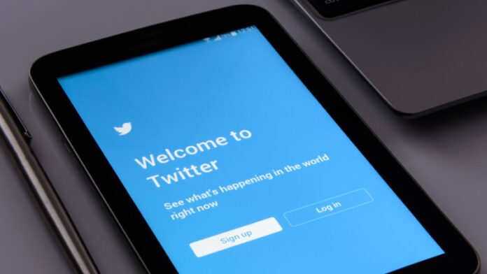 gazeta-wsj-uznala-o-padenii-vyruchki-twitter-v-dekabre-2022-goda-3c5a829
