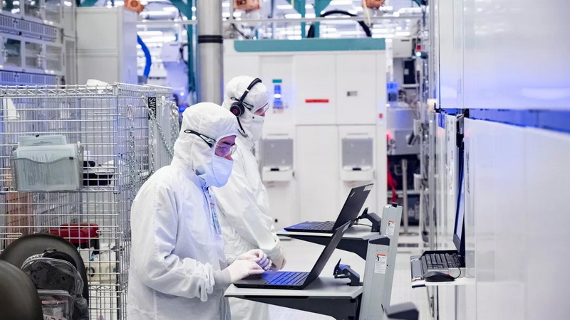 Intel завершила разработку 1,8- и 2-нм техпроцессов для выпуска самых передовых чипов — их внедрят в 2024 году