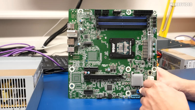 По просьбе провайдеров ASUS и ASRock повернули Socket AM5 на материнских платах на 90 градусов