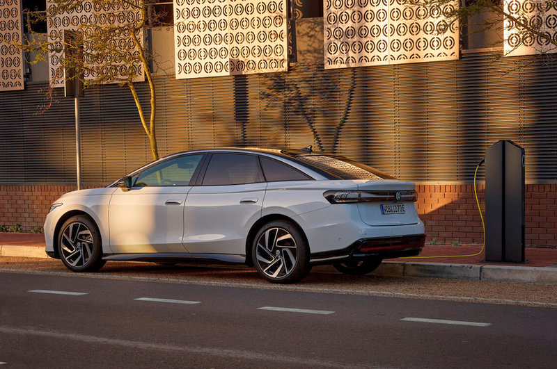 Volkswagen представила электрический седан ID.7 — потенциального конкурента для Tesla Model 3