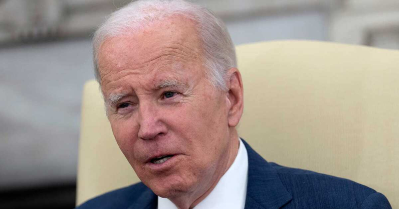 Экс-врач Белого дома заявил, что с Байденом "что-то не так"