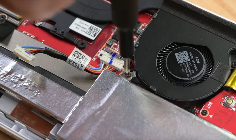 Портативную консоль ASUS ROG Ally отремонтировать проще, чем Steam Deck
