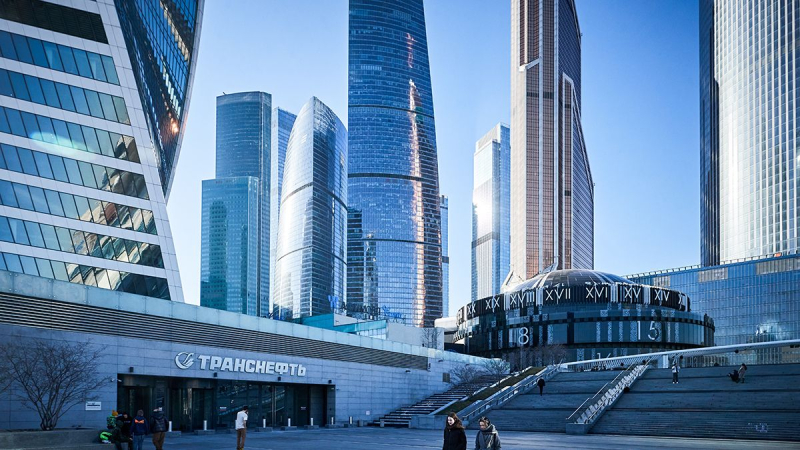 Sky News: западный бизнес продолжает оставаться в России