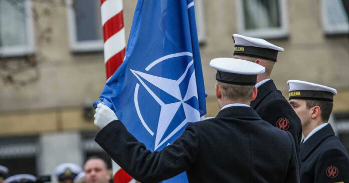 nato-predrekli-raskol-iz-za-peredachi-kievu-kassetnyh-boepripasov-9ea2f62