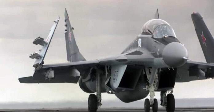 mig-29-perehvatil-priblizhavshijsja-k-granice-rf-norvezhskij-samolet-4844fd2
