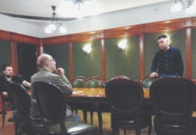 Авангард Леонтьев и Кирилл Гребенщиков сыграют в спектакле о Моцарте