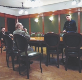 Авангард Леонтьев и Кирилл Гребенщиков сыграют в спектакле о Моцарте