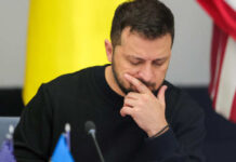 Экс-разведчик Риттер: Зеленский начал диктовать Западу свои условия