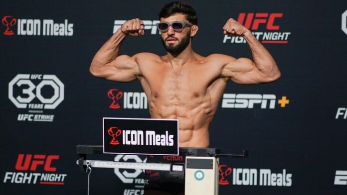 intrigujushhij-boj-dariusha-s-carukjanom-vozvrashhenie-figeredo-anons-karda-ufc-austin-032d775