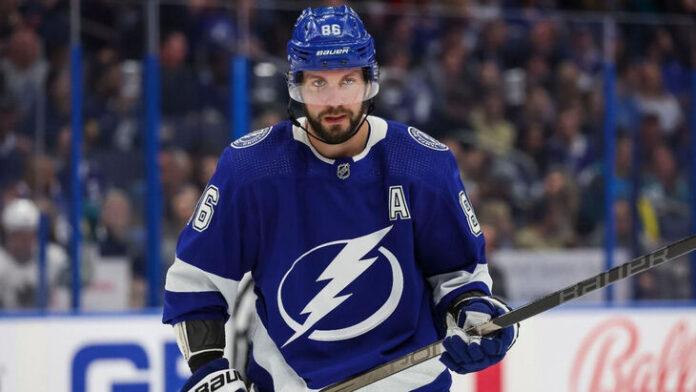 nhl-tampa-proigrala-toronto-florida-dozhala-kolambus-4800486