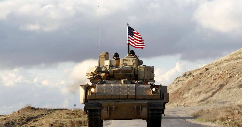 Стало известно об ракетном обстреле американской базы в Сирии