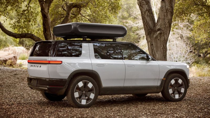 Представлен компактный электрический кроссовер Rivian R2 за $45 000 для поездок на природу