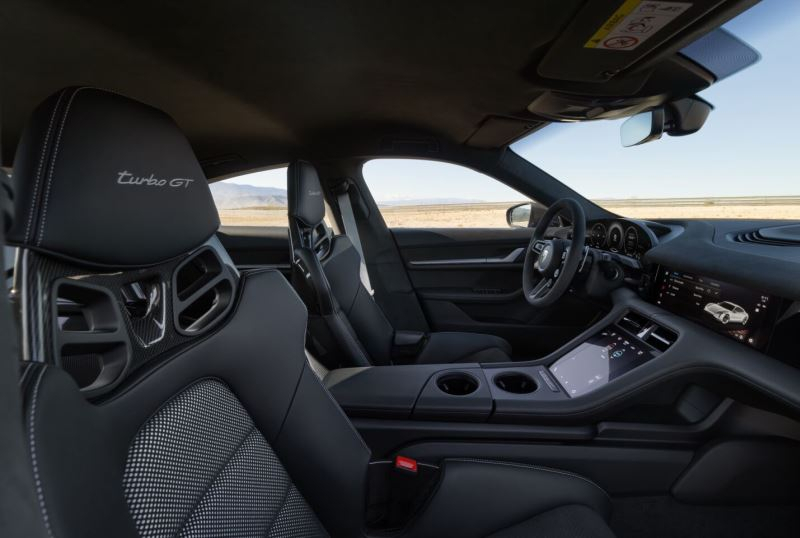 Представлен самый мощный Porsche в истории: электромобиль Taycan Turbo GT мощностью почти 1100 л.с.