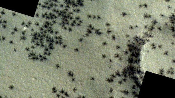 esa-opublikovalo-snimki-marsa-s-zhutkimi-paukami-v-gorode-inkov-f24b45c.jpg