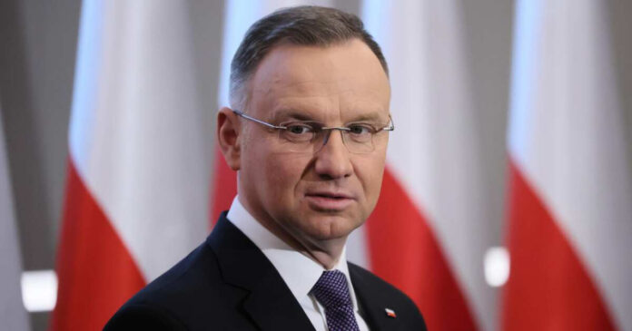 mid-polshi-duda-ne-imel-polnomochij-obsuzhdat-razmeshhenie-jadernogo-oruzhija-0c23c83.jpg