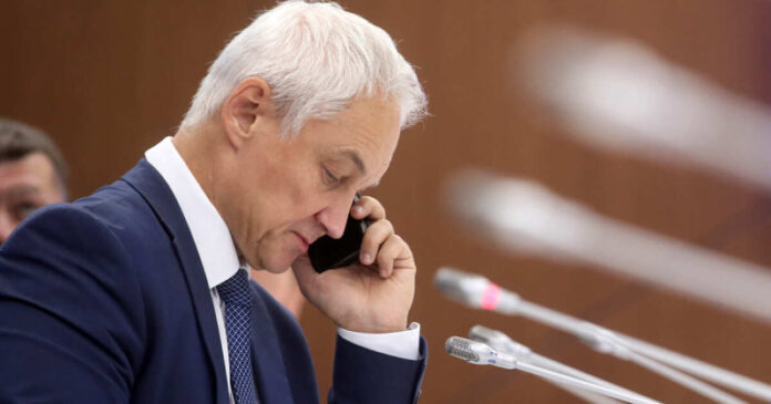 belousov-obsudil-voennoe-sotrudnichestvo-s-glavoj-minoborony-belorussii-6316382.jpg