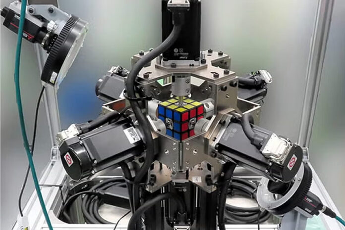 morgnut-ne-uspeesh-robot-mitsubishi-ustanovil-mirovoj-rekord-po-skorosti-sborki-kubika-rubika-3b9dd23.jpg