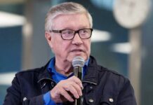 Орлов: Немножко наособицу Хвича играет, партнеры его не до конца понимают