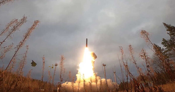 v-cru-zajavili-ob-ujazvimosti-ssha-pered-rossijskimi-raketami-c88841d.jpg