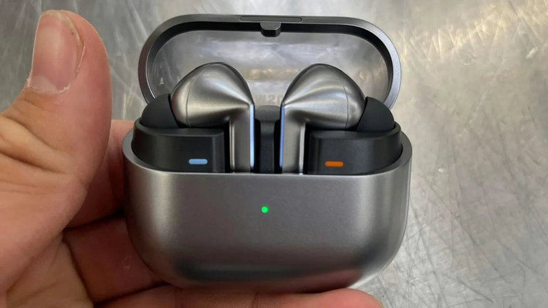 Samsung Galaxy Buds 3 Pro попали в продажу до анонса &mdash; первый покупатель поделился впечатлениями