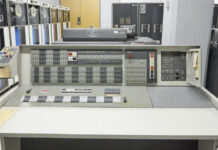 На аукцион выставлен 10-тонный компьютер IBM 7090 из 1959 года — это одна из первых систем на транзисторах