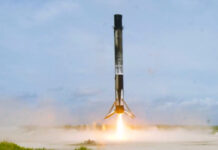 SpaceX показала приземление первой ступени Falcon 9 с преодолением звукового барьера