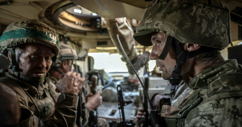 Украинским военным угрожают перестать платить зарплату с сентября