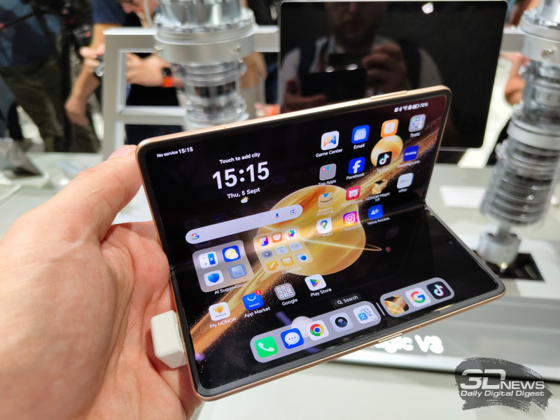 Представлена глобальная версия самого тонкого в мире складного смартфона Honor Magic V3 за &euro;1999