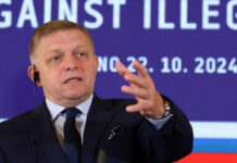 Фицо заявил, что попытки покушения на него продолжаются