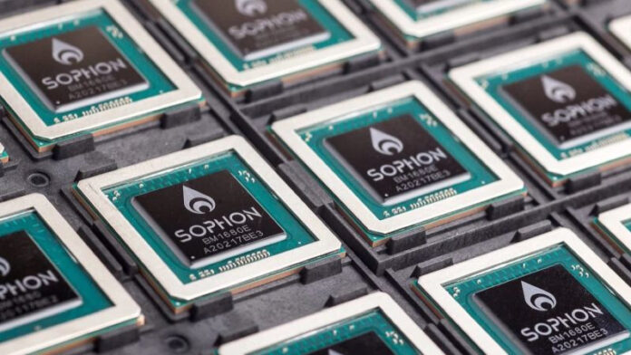 tajnym-poluchatelem-chipov-tsmc-dlja-huawei-okazalas-kompanija-svjazannaja-s-kitajskoj-bitmain-7024618.jpg